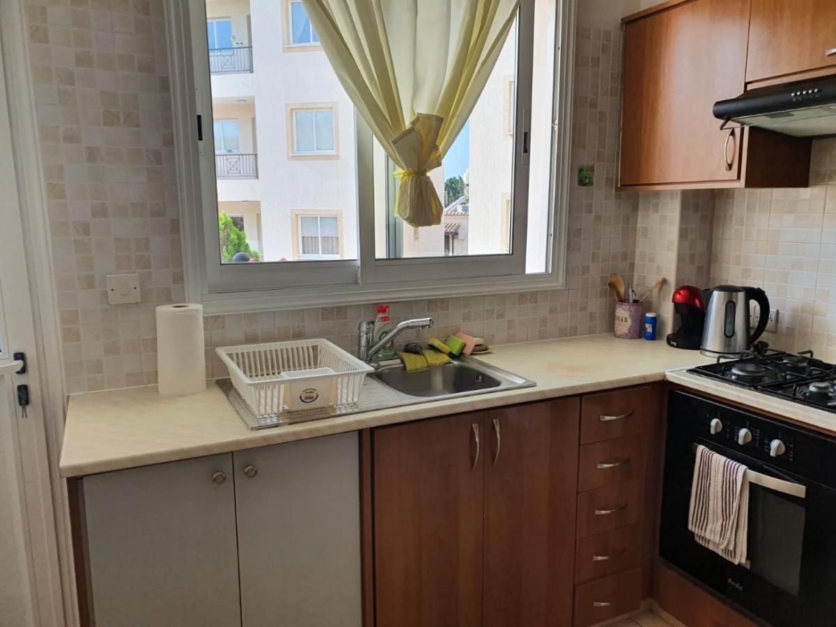 Apartment Ancient - Cozy Place Next To The Sea, Marina, Historical Sites, Buses, Mall, And Market *